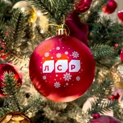 печать на новогодних игрушках